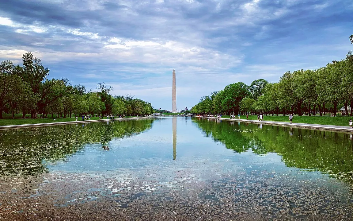The Reflecting Pool and Washington Monument, seen from the Lincoln Memorial